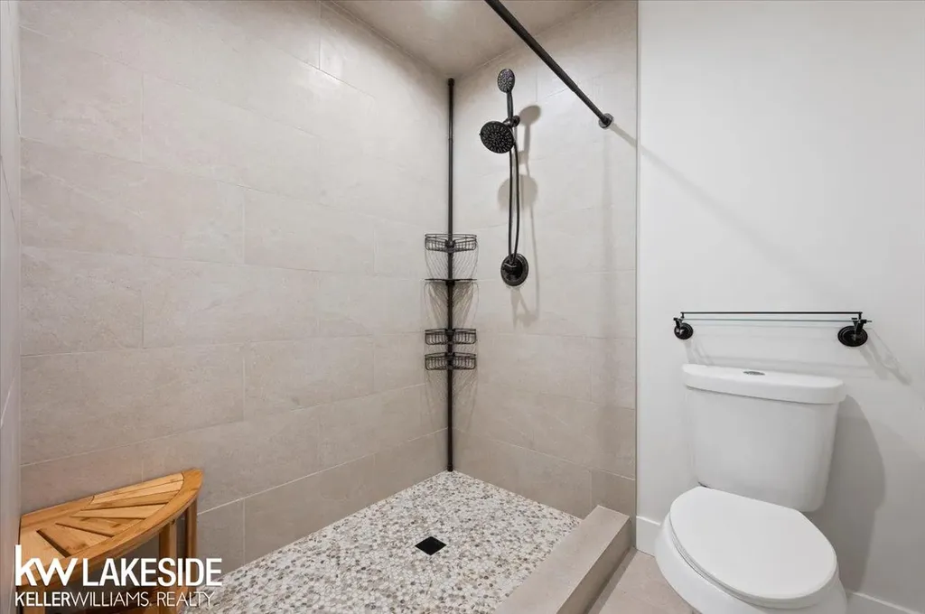 16965 Huntington Woods Drive Macomb Township MI 48042