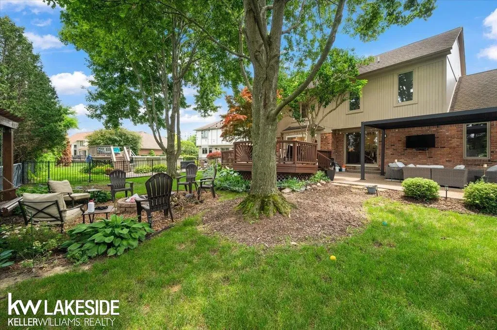 16965 Huntington Woods Drive Macomb Township MI 48042
