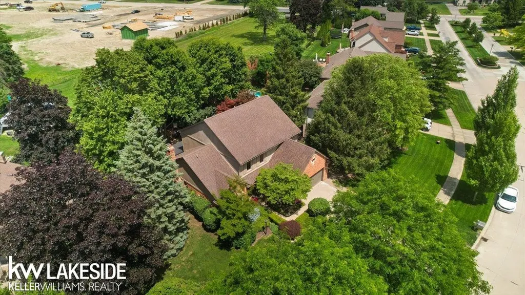 16965 Huntington Woods Drive Macomb Township MI 48042