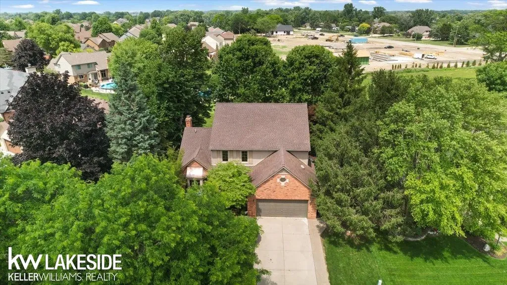 16965 Huntington Woods Drive Macomb Township MI 48042