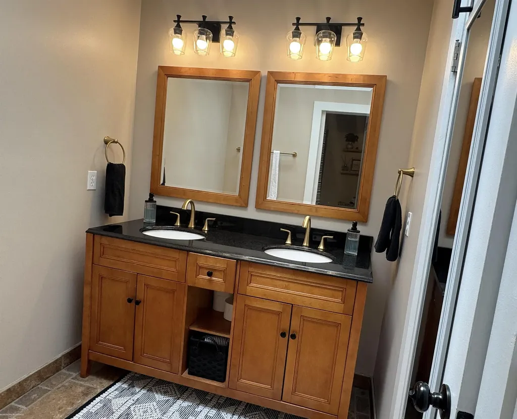 3821 Dunning Road Rochester Hills City MI 48309