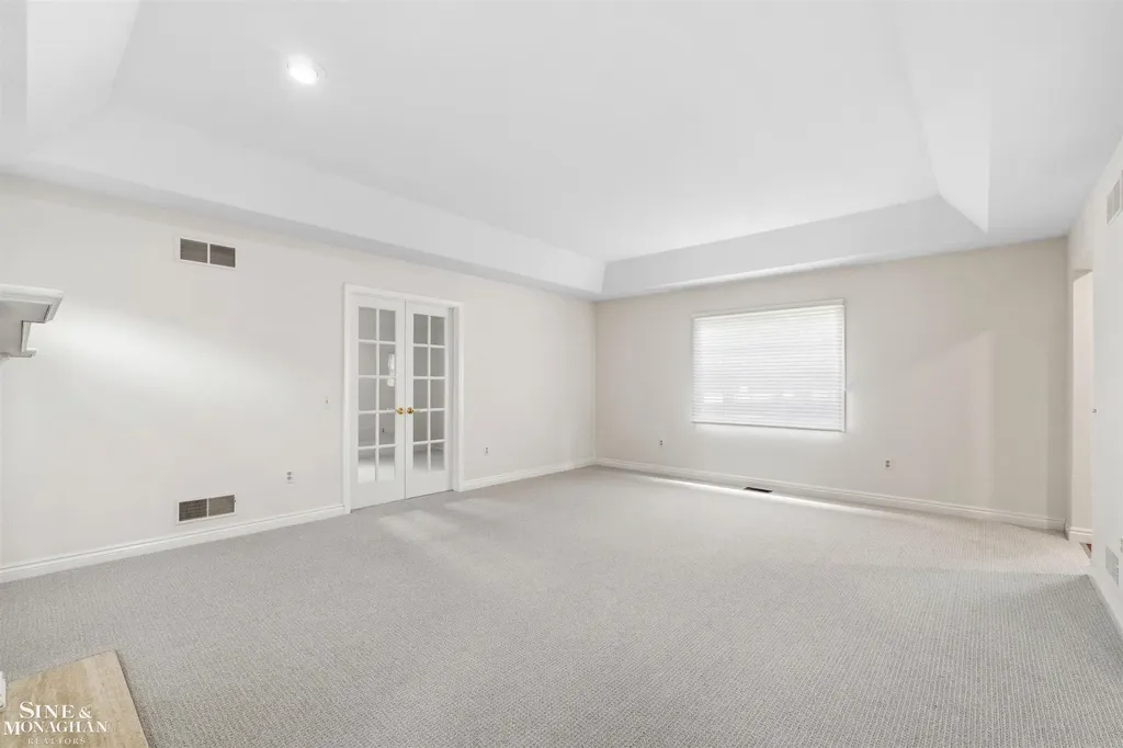 20675 Morningside Drive Grosse Pointe Woods City MI 48236