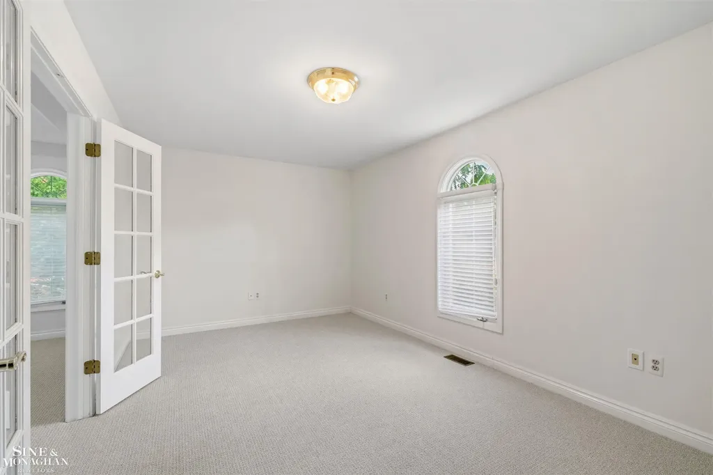 20675 Morningside Drive Grosse Pointe Woods City MI 48236
