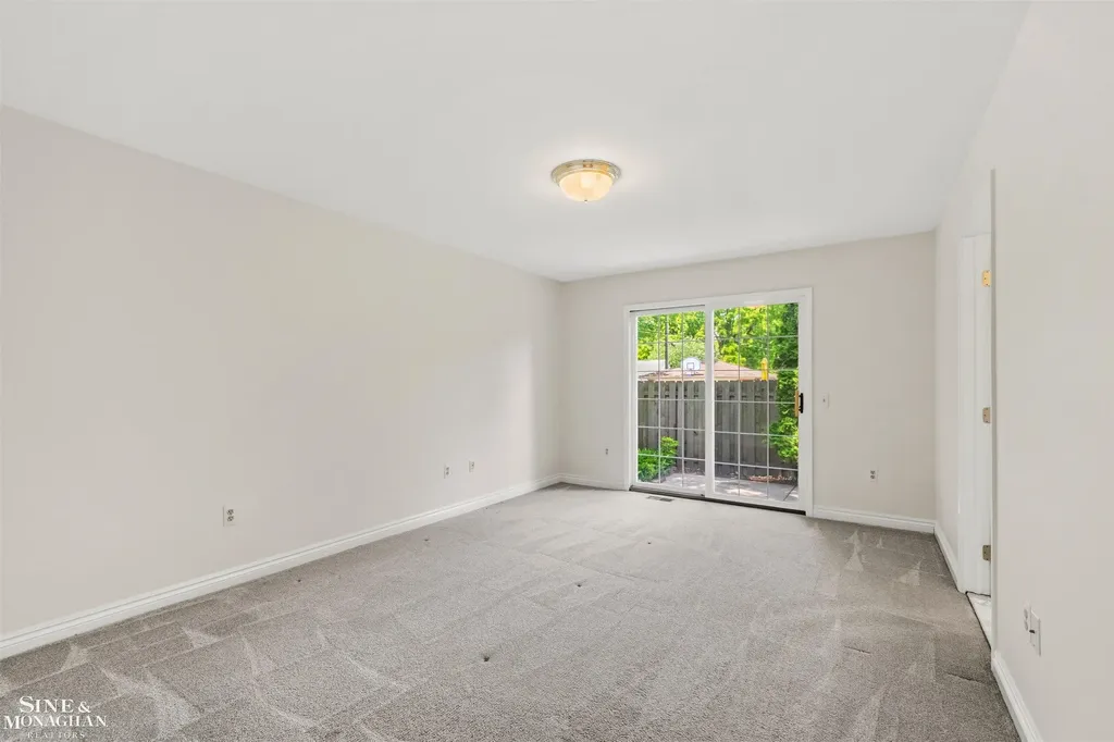 20675 Morningside Drive Grosse Pointe Woods City MI 48236