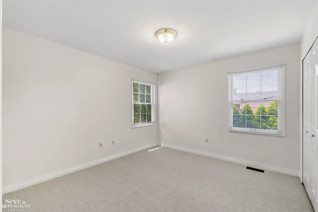 20675 Morningside Drive Grosse Pointe Woods City MI 48236