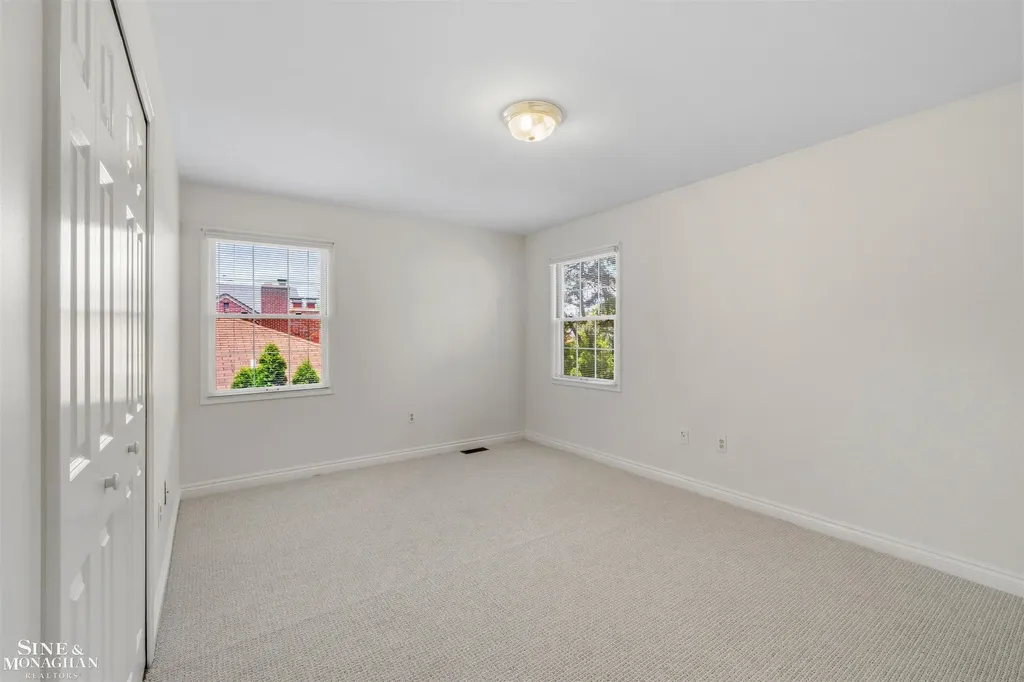 20675 Morningside Drive Grosse Pointe Woods City MI 48236
