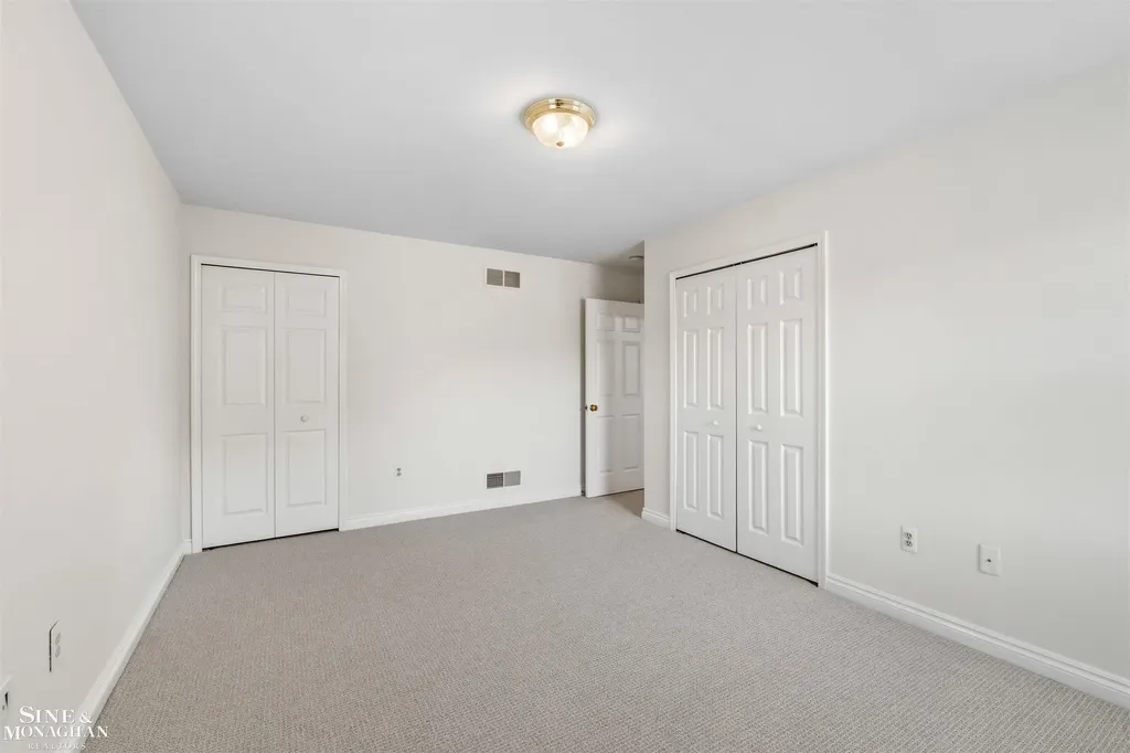 20675 Morningside Drive Grosse Pointe Woods City MI 48236