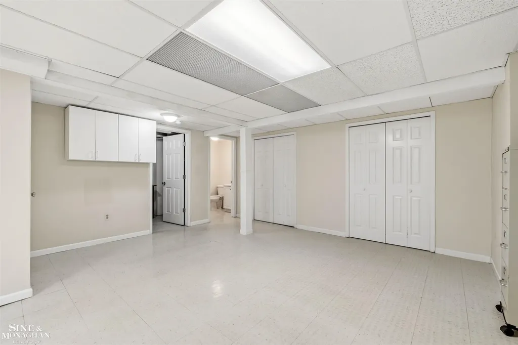 20675 Morningside Drive Grosse Pointe Woods City MI 48236