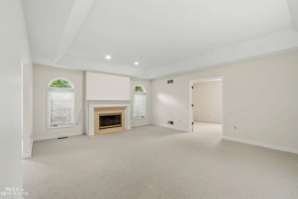 20675 Morningside Drive Grosse Pointe Woods City MI 48236