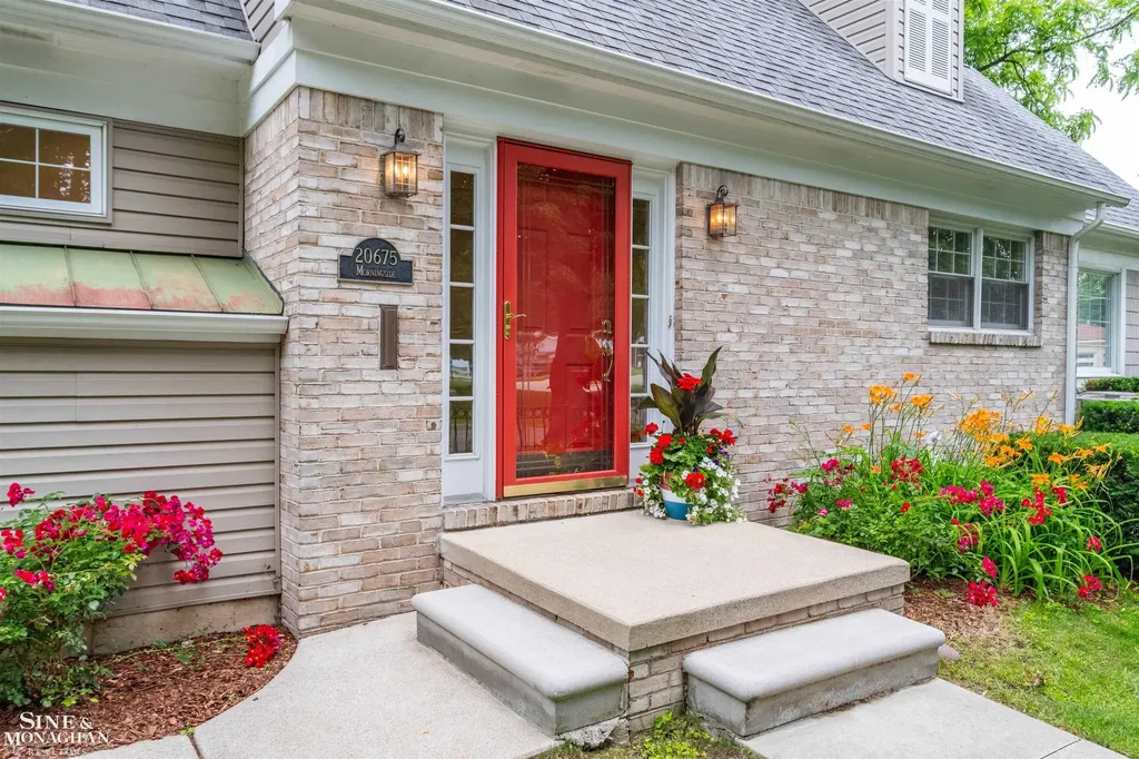 20675 Morningside Drive Grosse Pointe Woods City MI 48236
