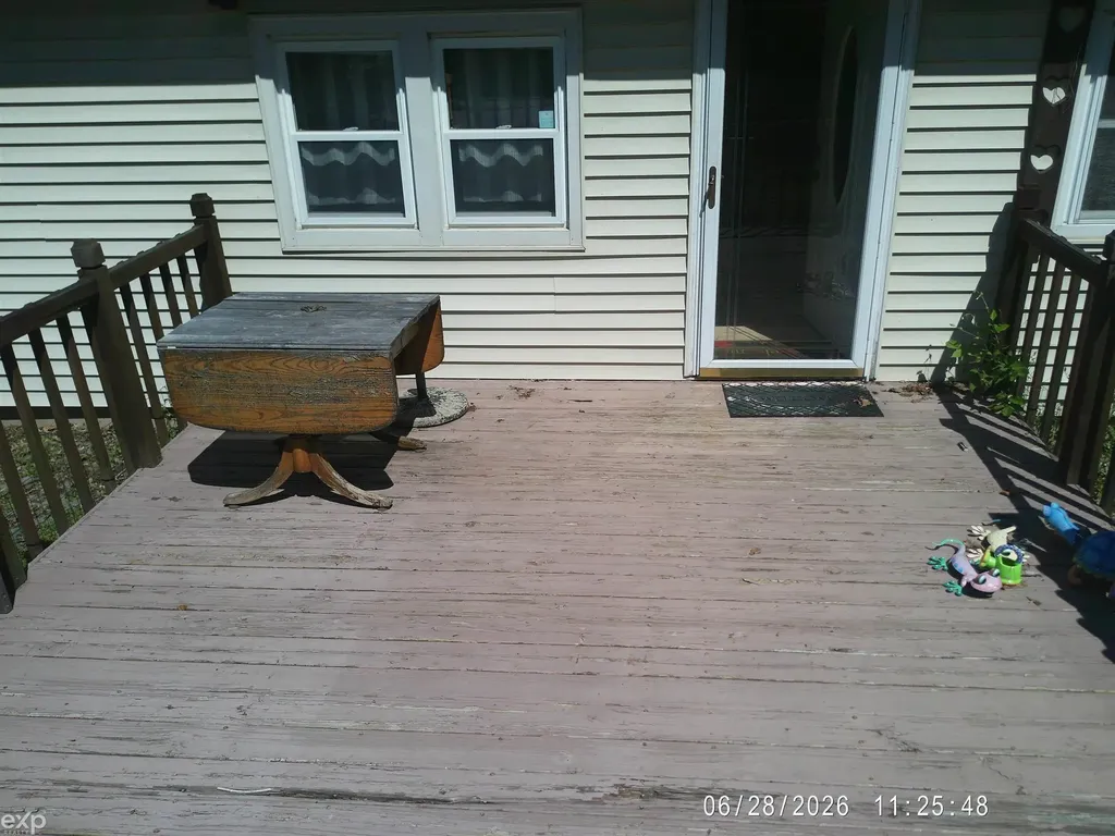 4707 Dixon Road Juniata Township MI 48723