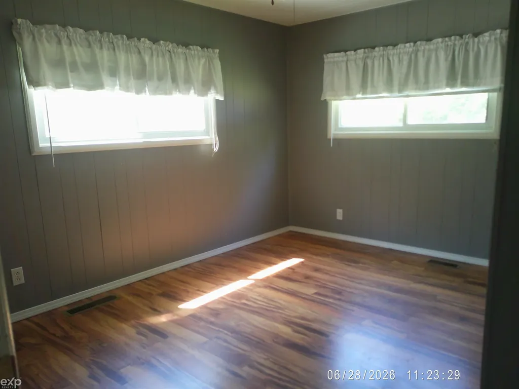 4707 Dixon Road Juniata Township MI 48723