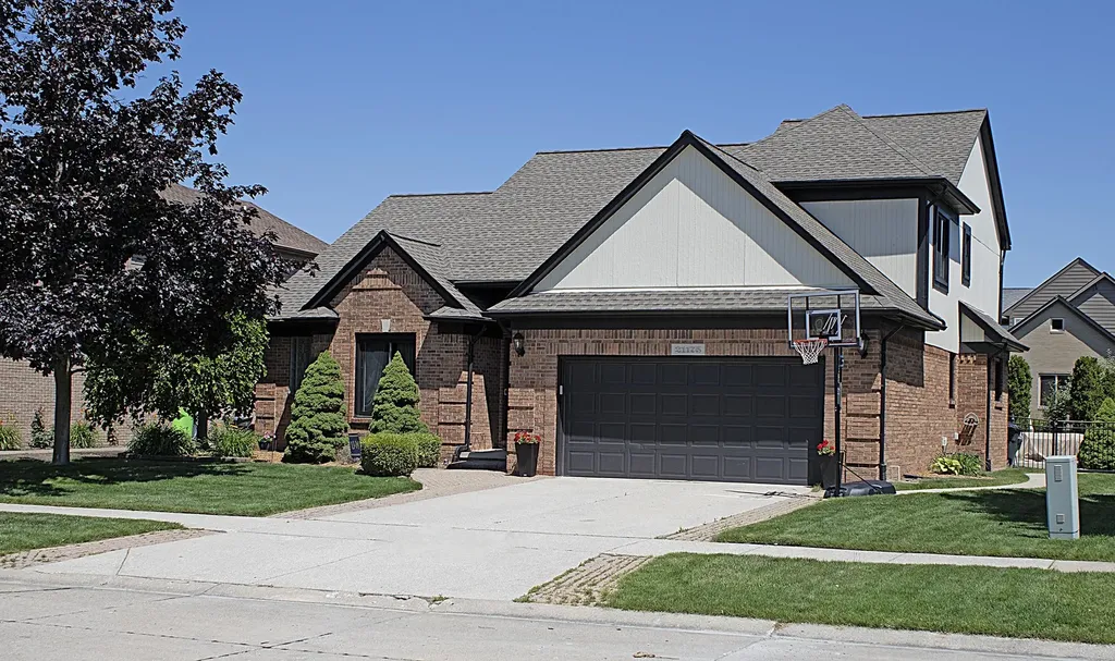 21175 Briar Rose Drive Macomb Township MI 48044