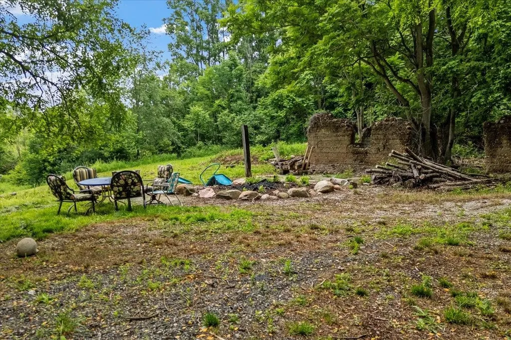 1187 Parks Road Wales Township MI 48027