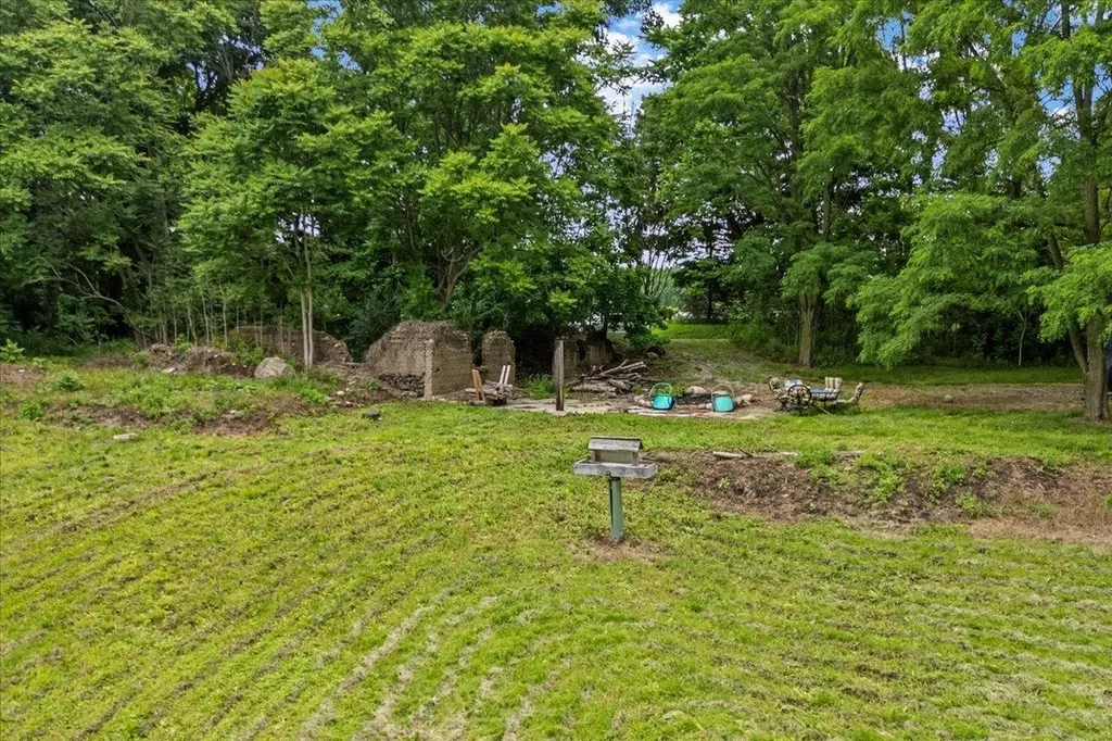 1187 Parks Road Wales Township MI 48027