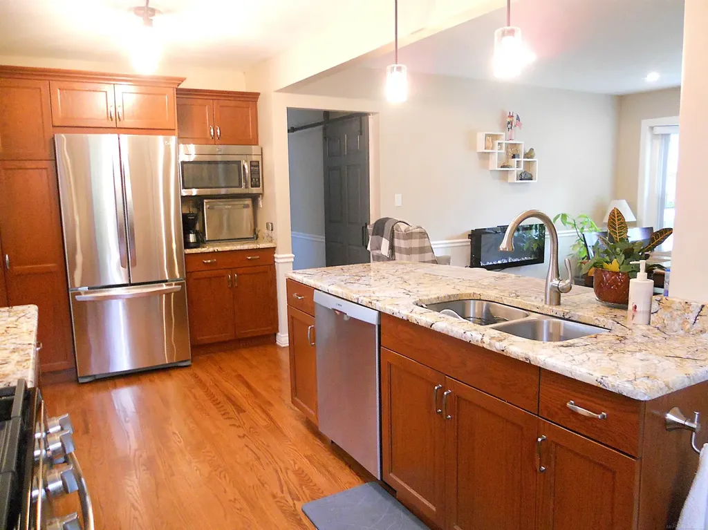 625 Rewold Drive Rochester City MI 48307