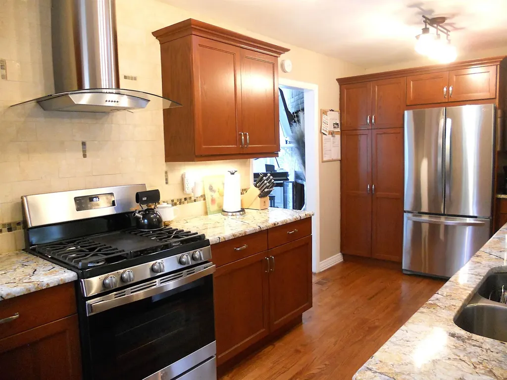 625 Rewold Drive Rochester City MI 48307