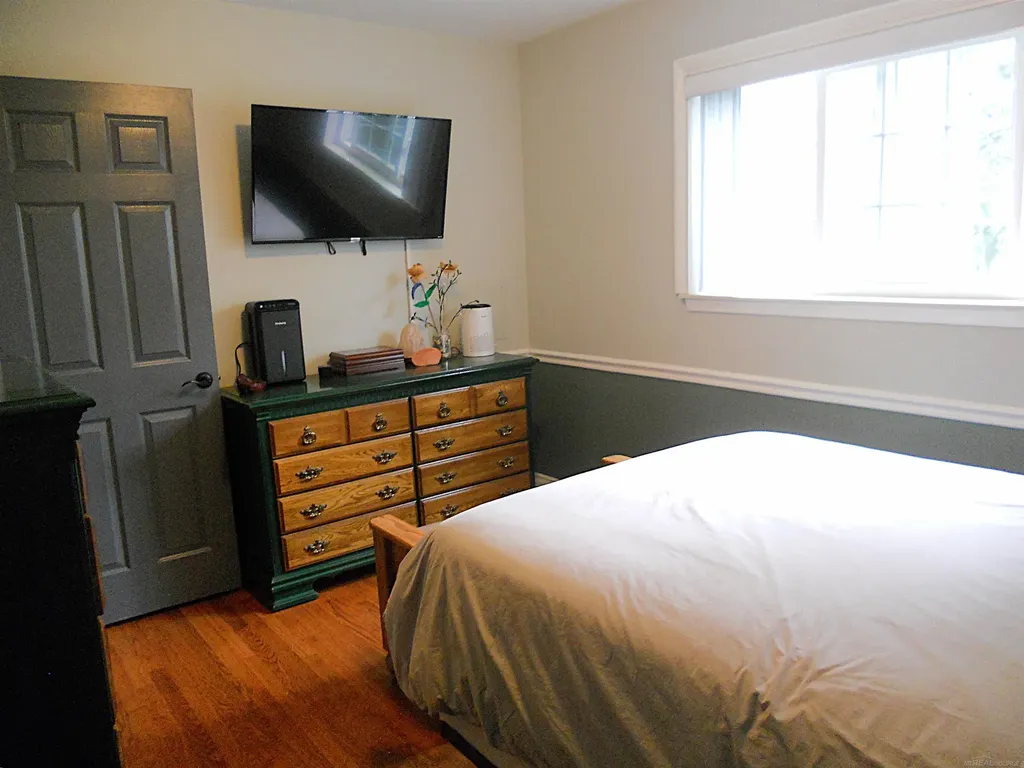625 Rewold Drive Rochester City MI 48307