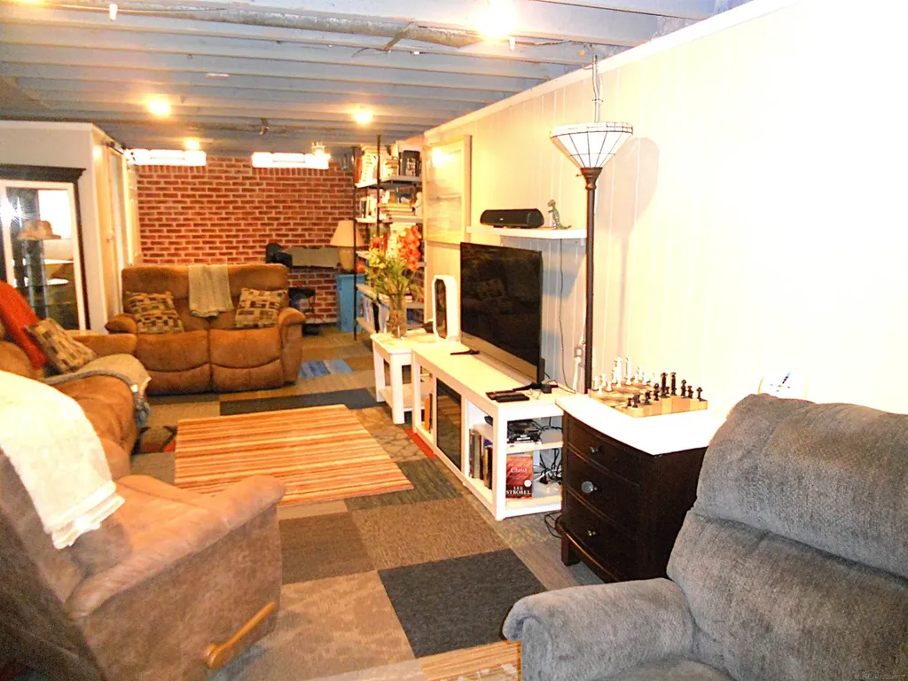 625 Rewold Drive Rochester City MI 48307