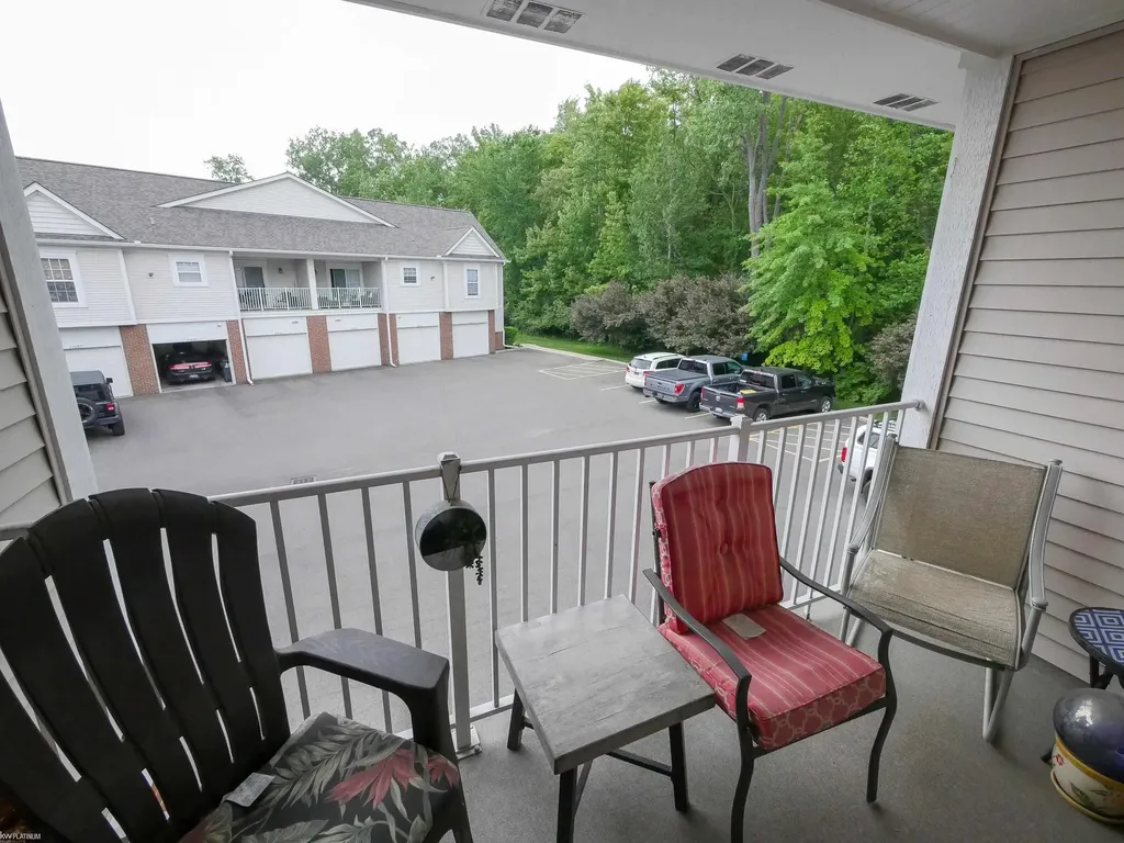 25699 Maritime Cir Circle Harrison Charter Township MI 48045