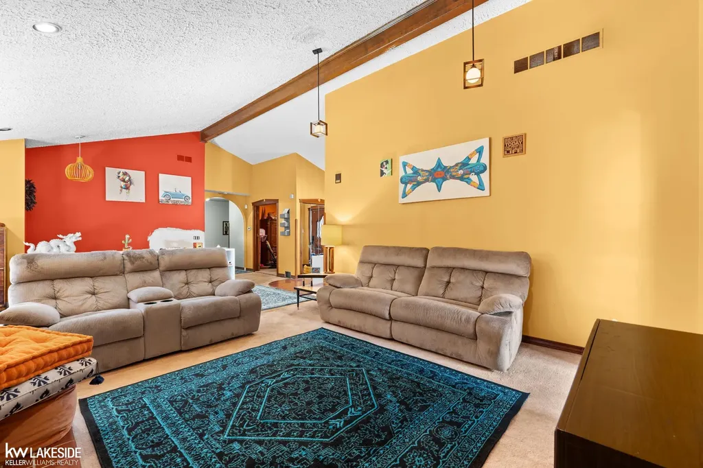 37632 Joanne Drive Clinton Charter Township MI 48036