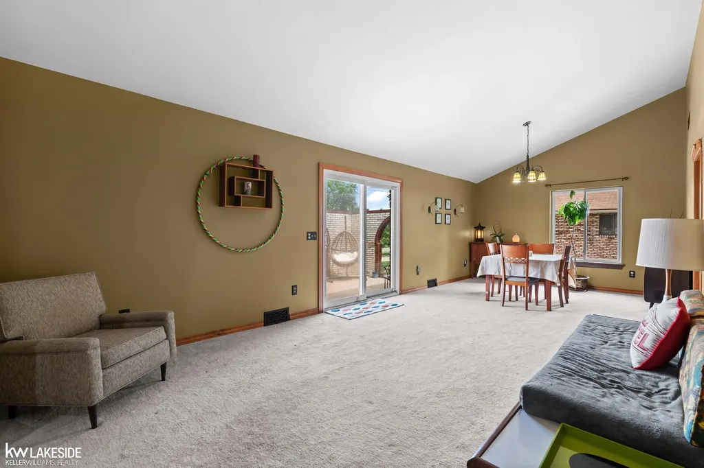 37632 Joanne Drive Clinton Charter Township MI 48036