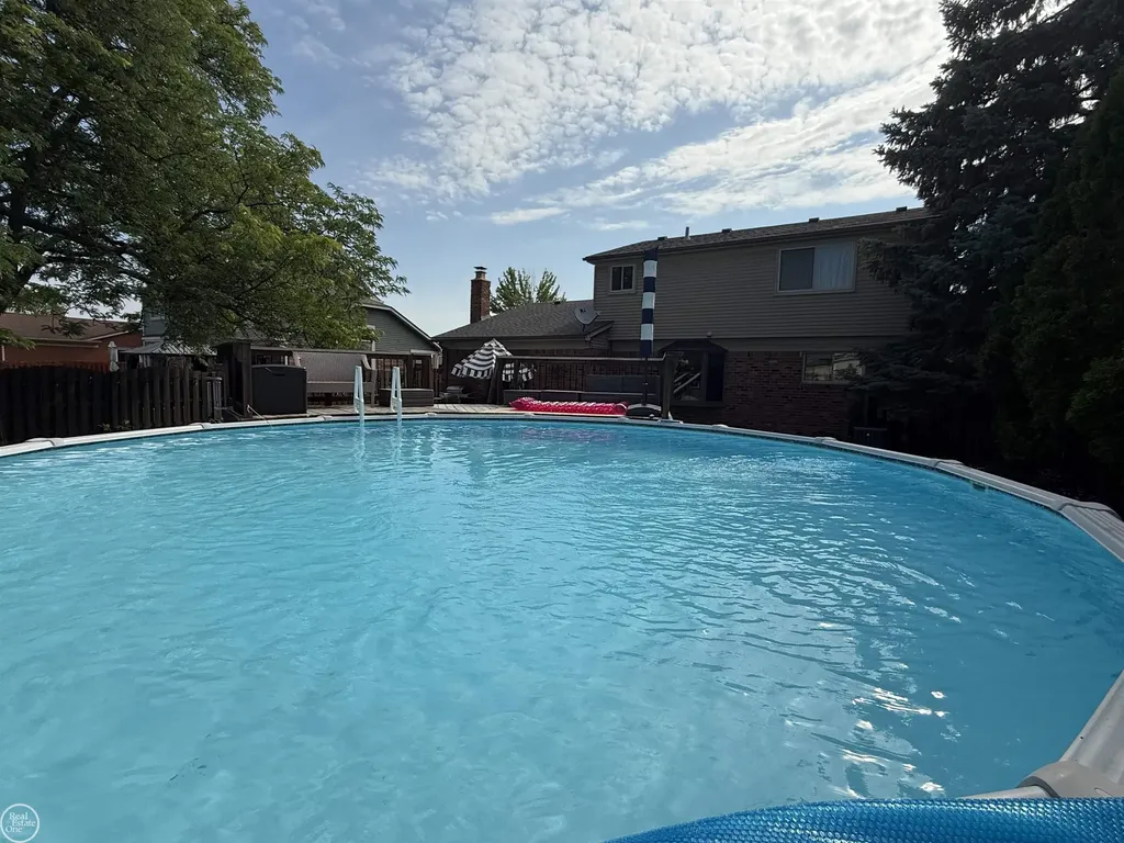 47043 Sanborn Drive Macomb Township MI 48044