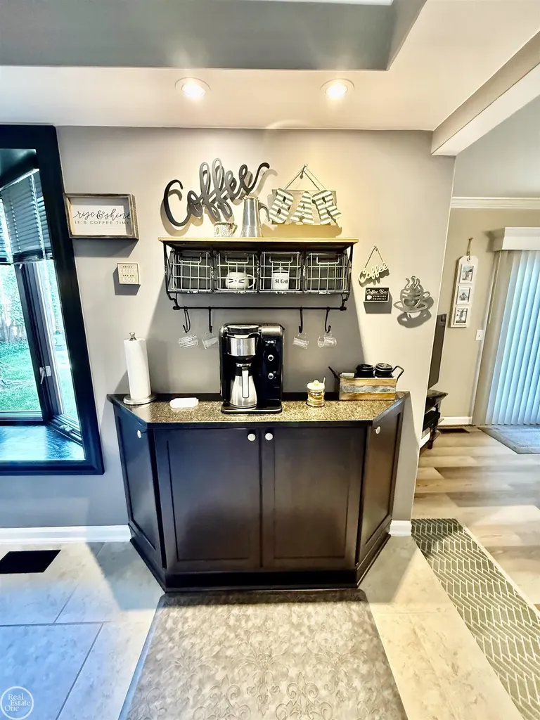 47043 Sanborn Drive Macomb Township MI 48044