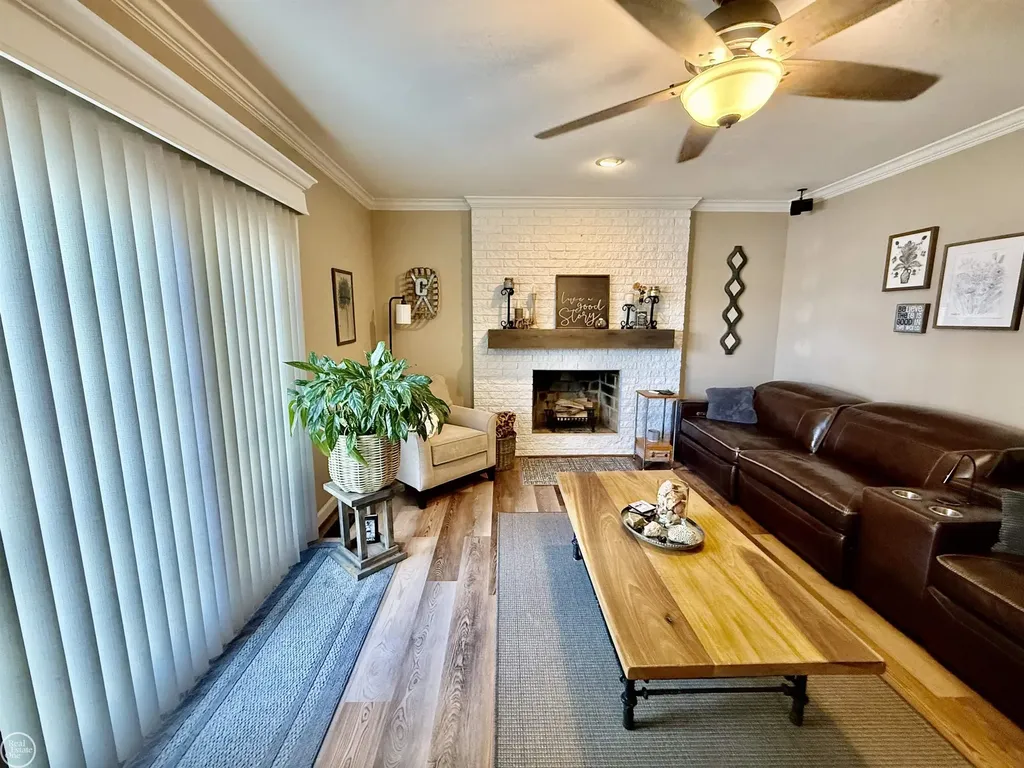 47043 Sanborn Drive Macomb Township MI 48044