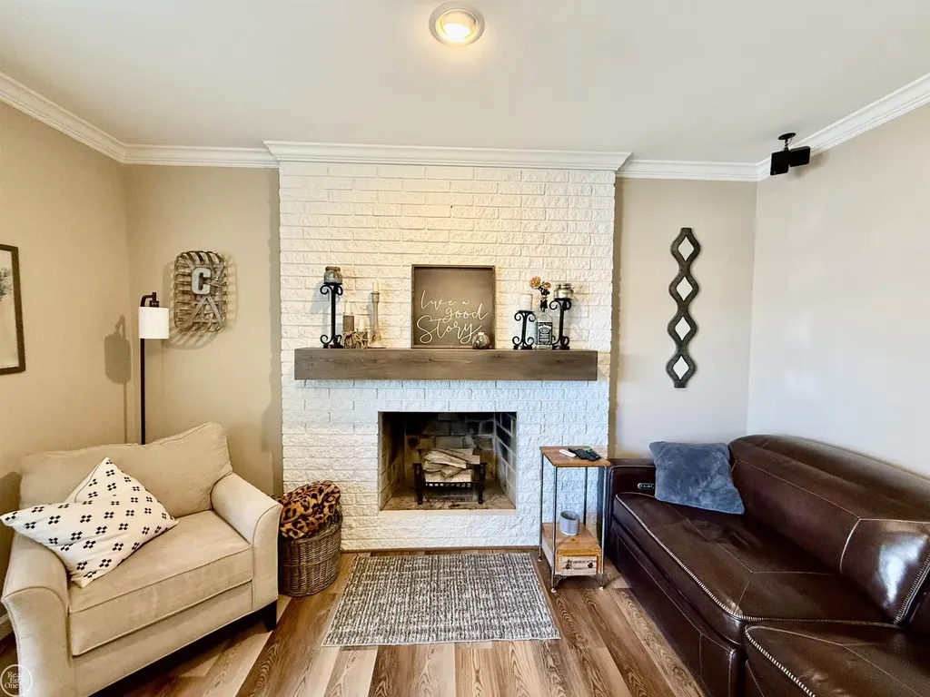 47043 Sanborn Drive Macomb Township MI 48044