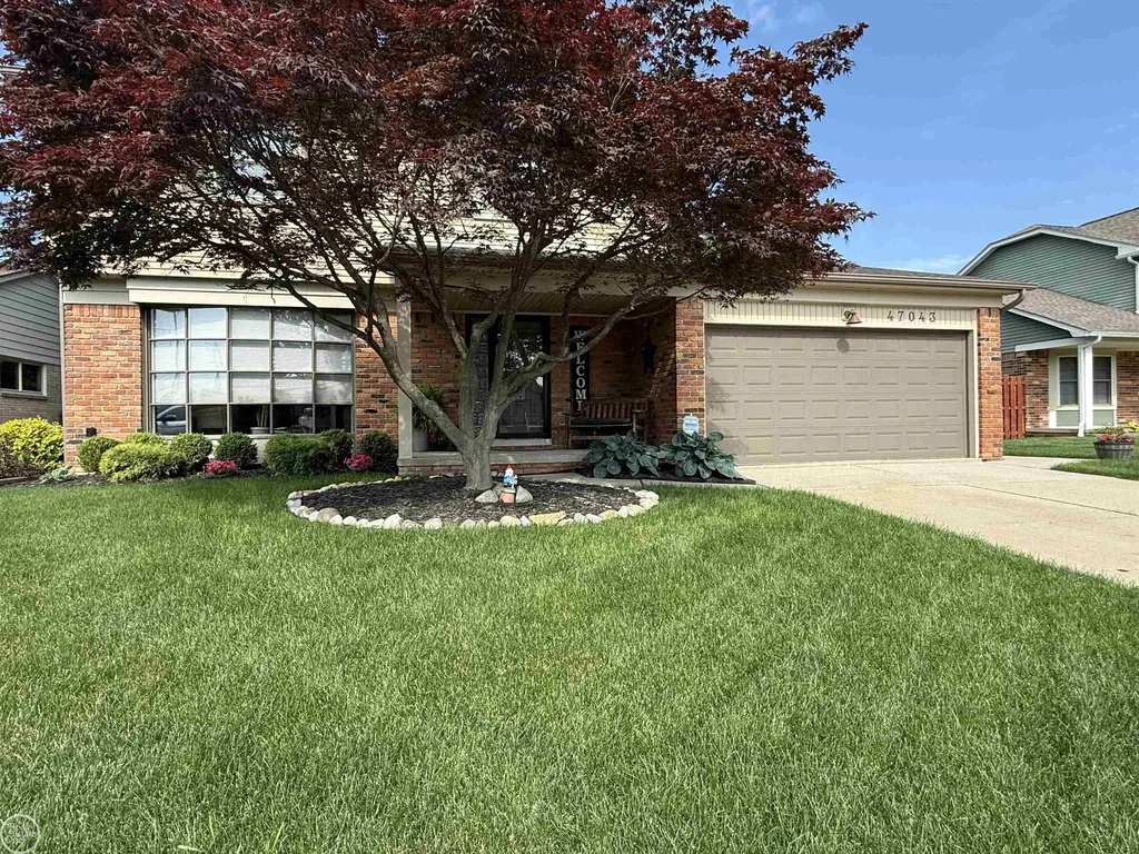 47043 Sanborn Drive Macomb Township MI 48044
