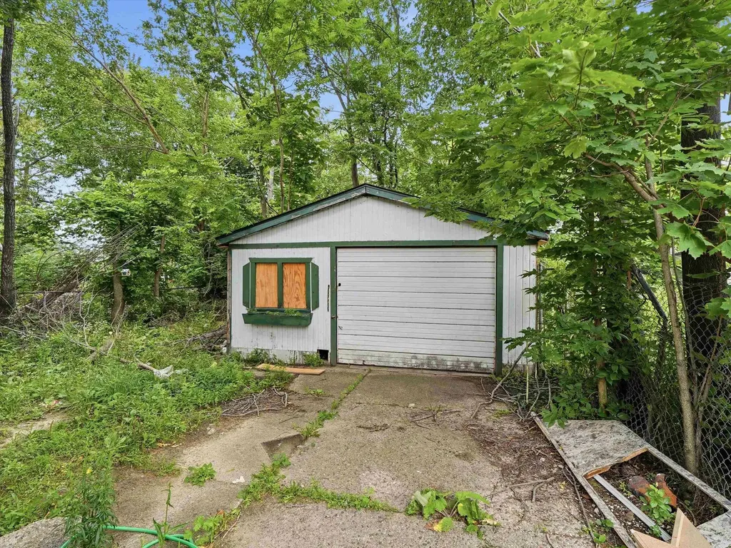 2311 Glendale Street Detroit City MI 48238