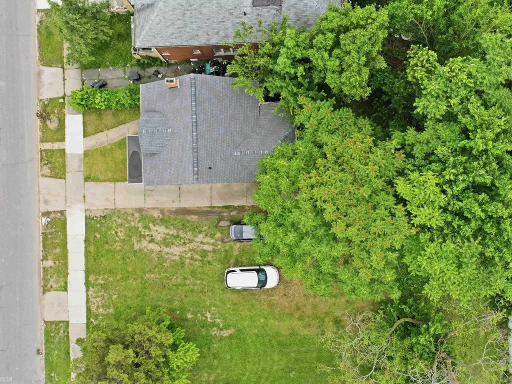 2311 Glendale Street Detroit City MI 48238