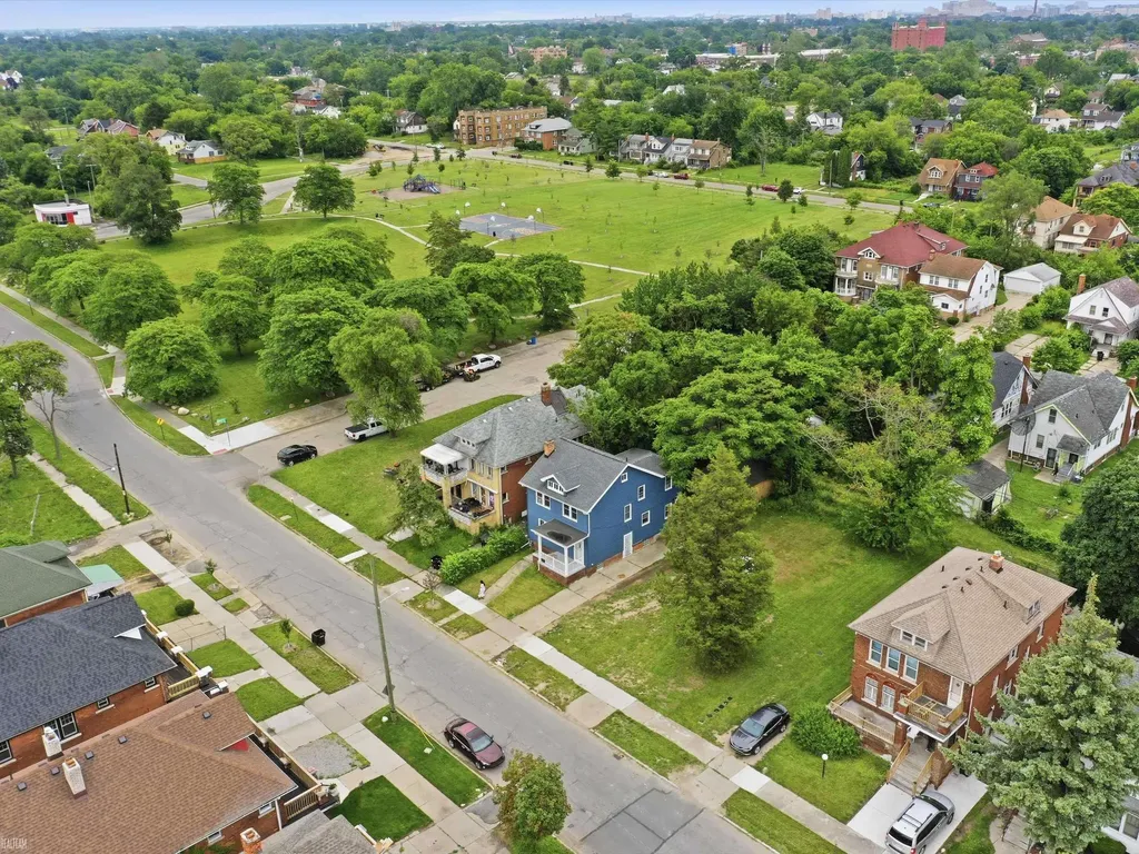 2311 Glendale Street Detroit City MI 48238