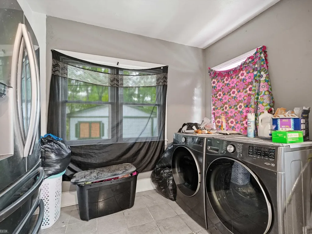 2311 Glendale Street Detroit City MI 48238