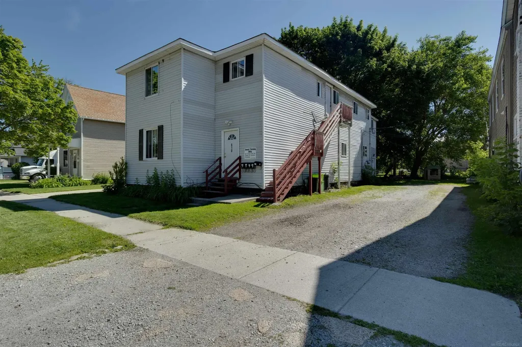 610 Ontario Street Port Huron City MI 48060