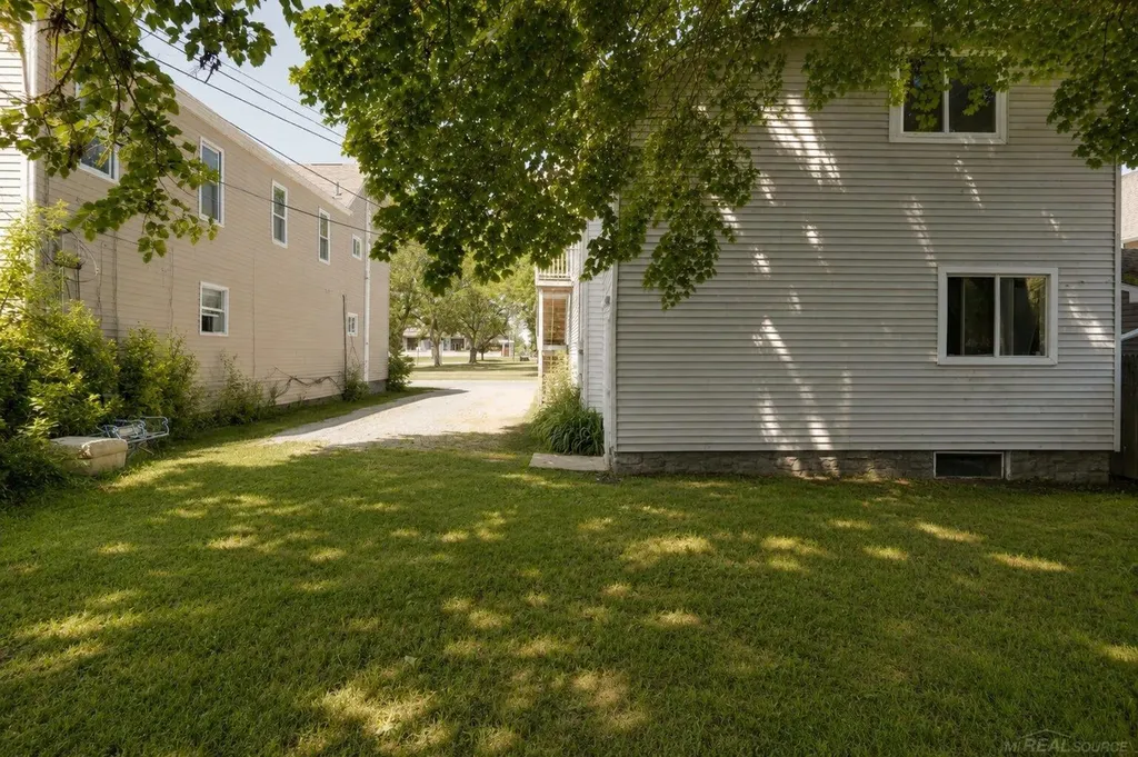 610 Ontario Street Port Huron City MI 48060