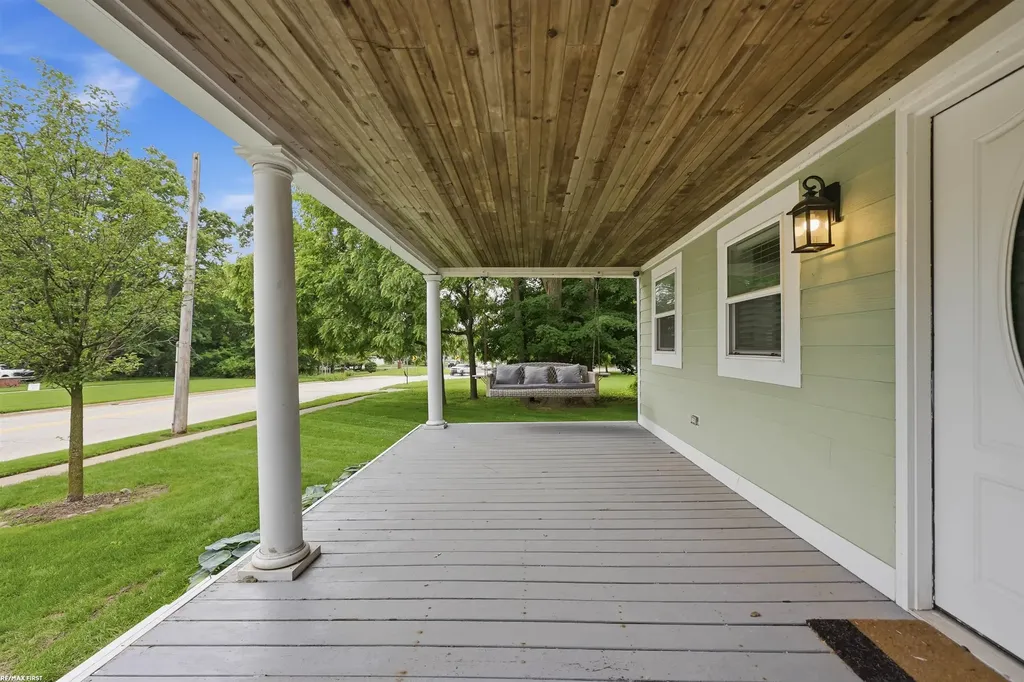 125 W Gates Street Romeo Village MI 48065
