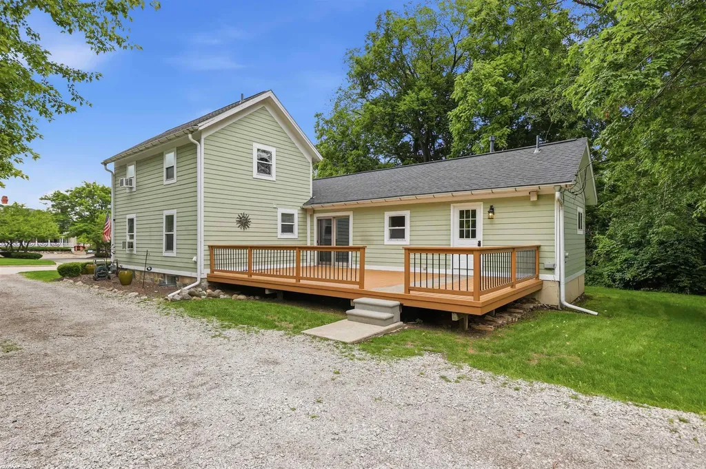 125 W Gates Street Romeo Village MI 48065