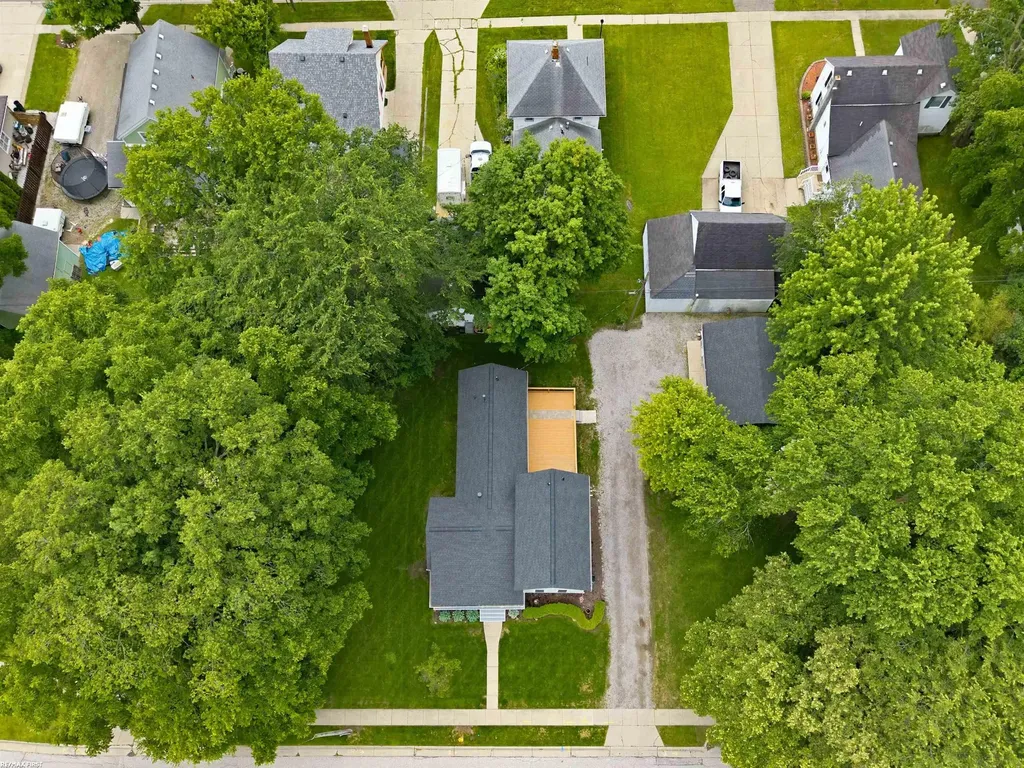 125 W Gates Street Romeo Village MI 48065