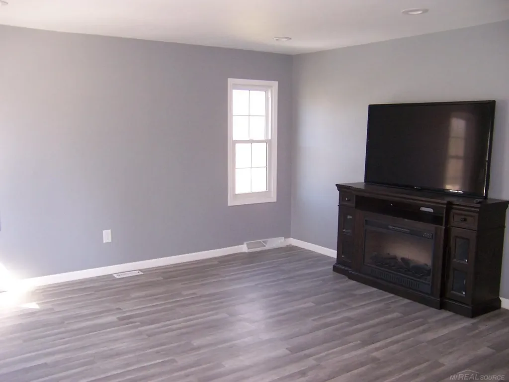 11172 Dunn Road Riley Township MI 48091
