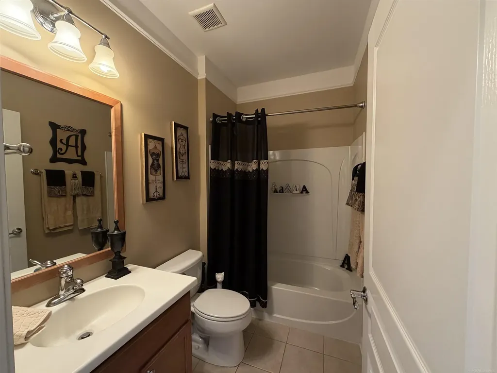 49626 Wayburn Drive Macomb Township MI 48042