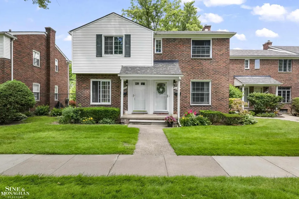 22951 Lee Court St. Clair Shores City MI 48080