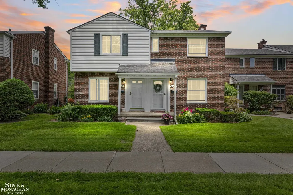 22951 Lee Court St. Clair Shores City MI 48080