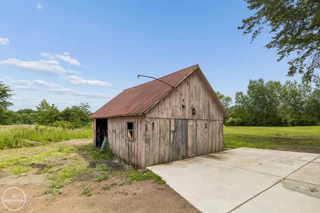 6266 Plank Road Cottrellville Township MI 48039