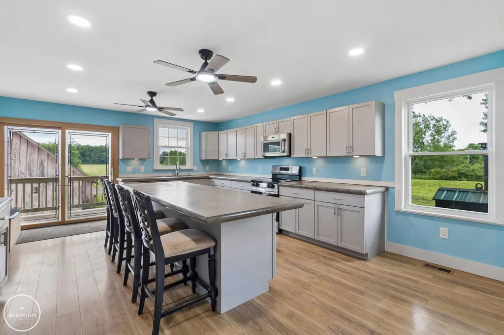 6266 Plank Road Cottrellville Township MI 48039