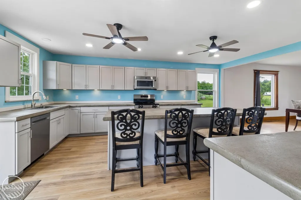 6266 Plank Road Cottrellville Township MI 48039