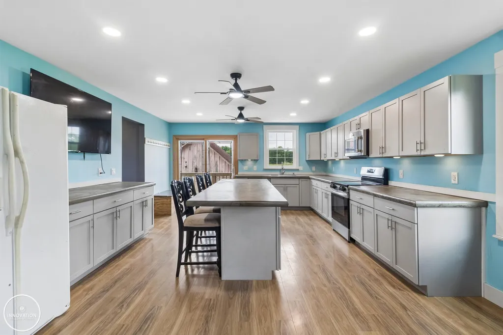 6266 Plank Road Cottrellville Township MI 48039
