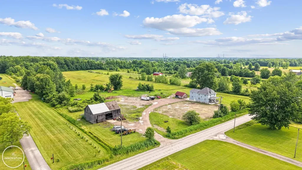 6266 Plank Road Cottrellville Township MI 48039