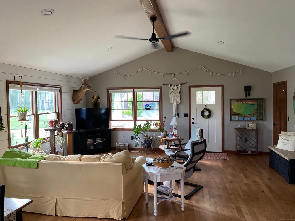 171 River Dale Drive Petersburg City MI 49270